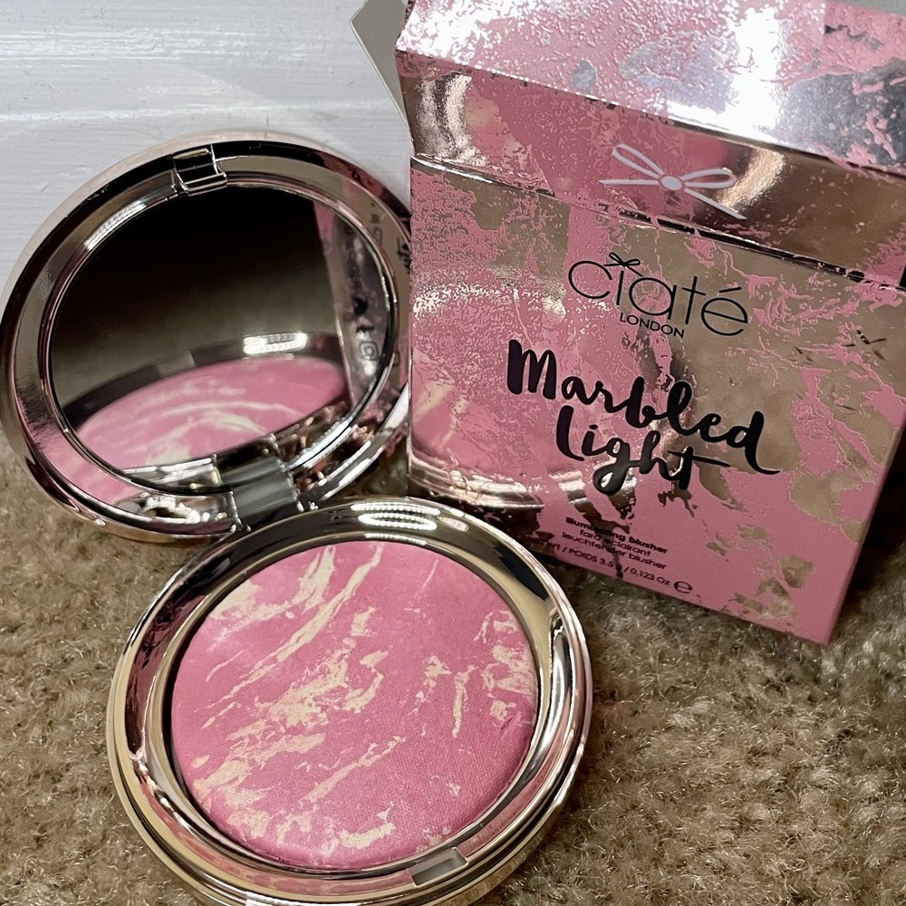 Ciaté Marbled Light Illuminating Blush